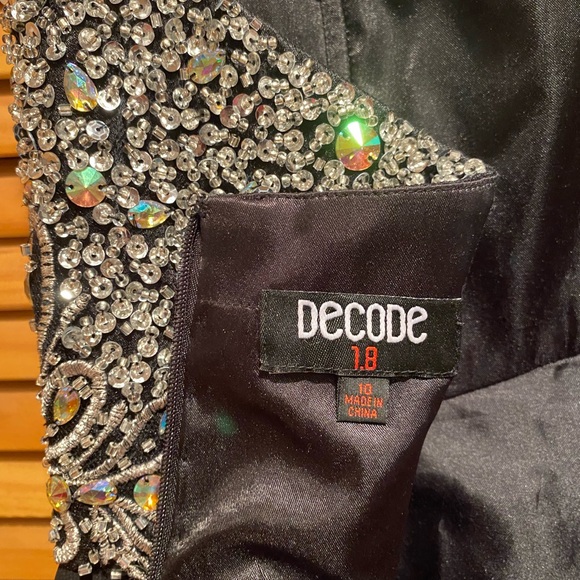 Black Sweetheart Beaded Gown - Picture 9 of 10